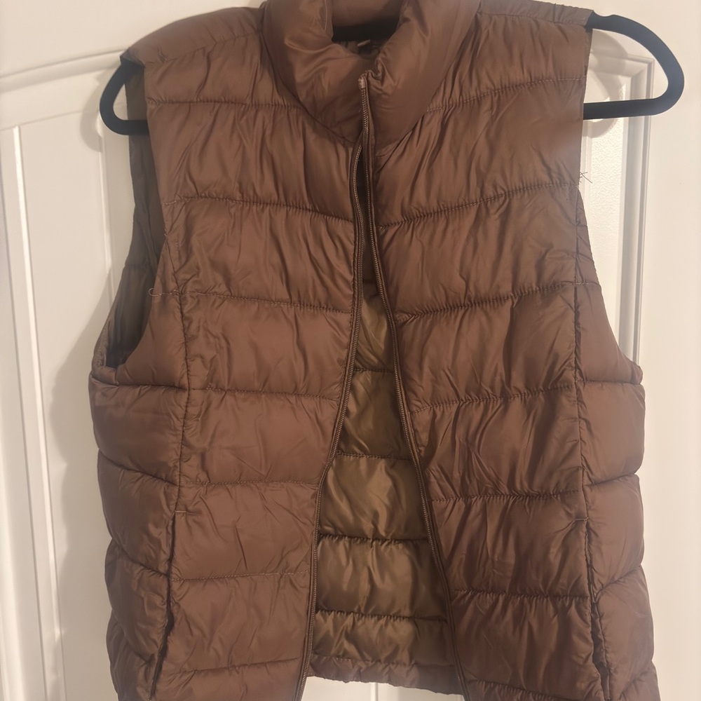 Love Tree Ultra Light Brown Vest